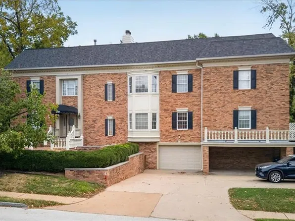 210 N Taylor Ave APT B, Saint Louis, MO 63122