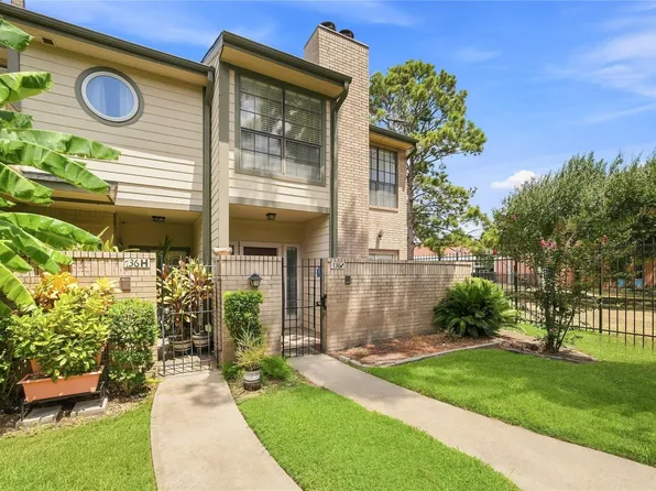 736 Country Place Dr APT I, Houston, TX 77079