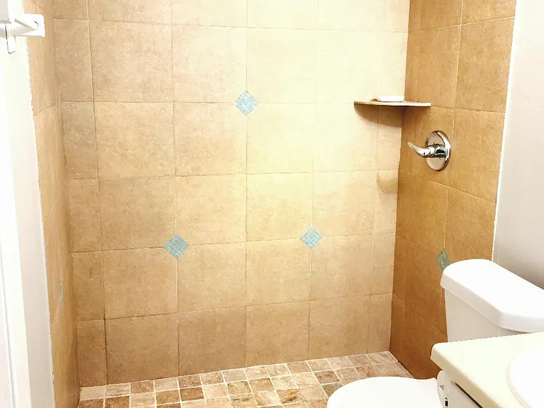 2490 Waterford Park Dr — Photo 13