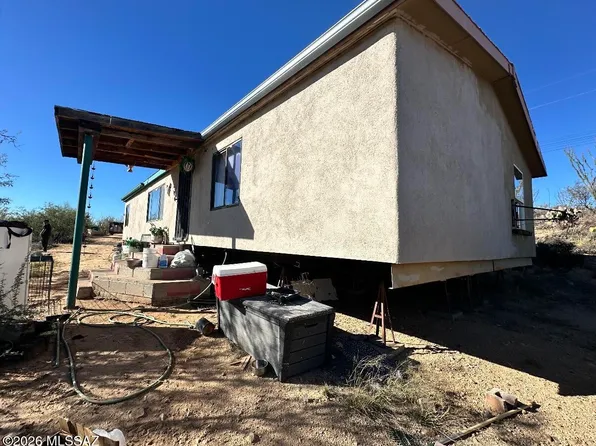 7021 W Bucking Horse Rd, Sahuarita, AZ 85629