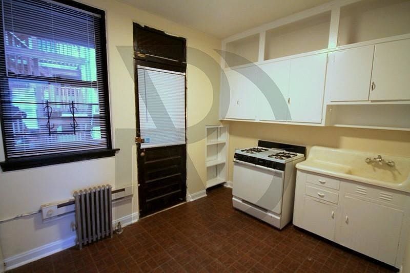 1st image of 4407 N Wolcott Ave #4413B2