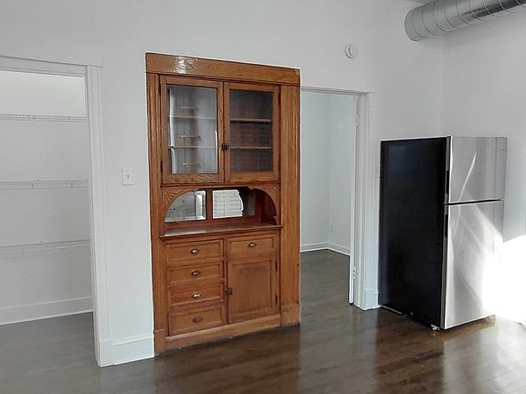 3rd image of 2543 S Saint Louis Ave #2R