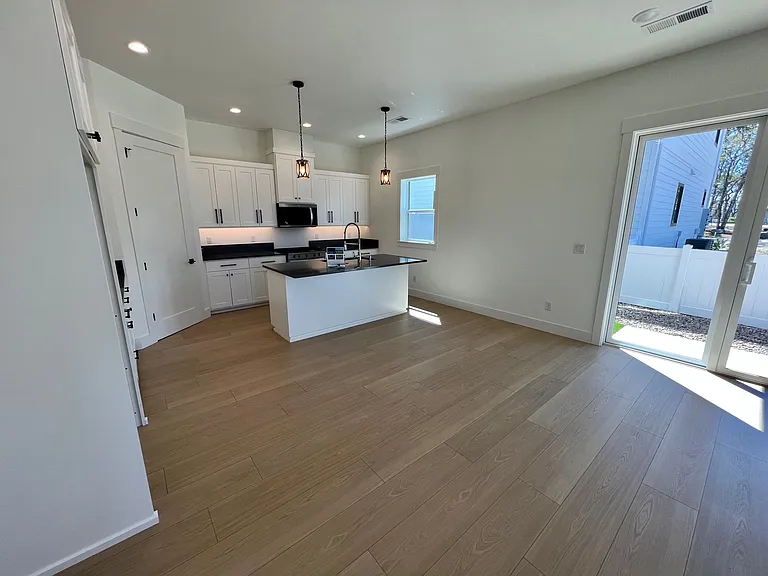 210 Bogey Ln — Photo 21