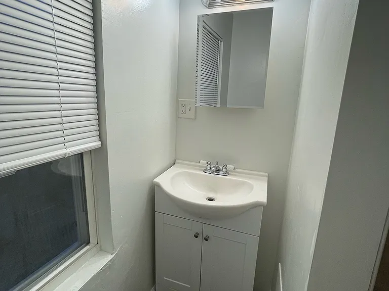 1737 Wilkens Ave — Photo 5