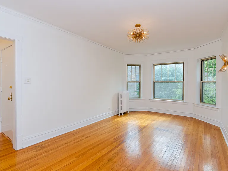 407 S East Ave #2 — Photo 3