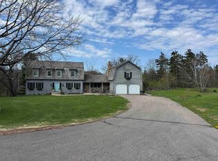 8716 Fountain Grove Rd, Amherst, WI 54406