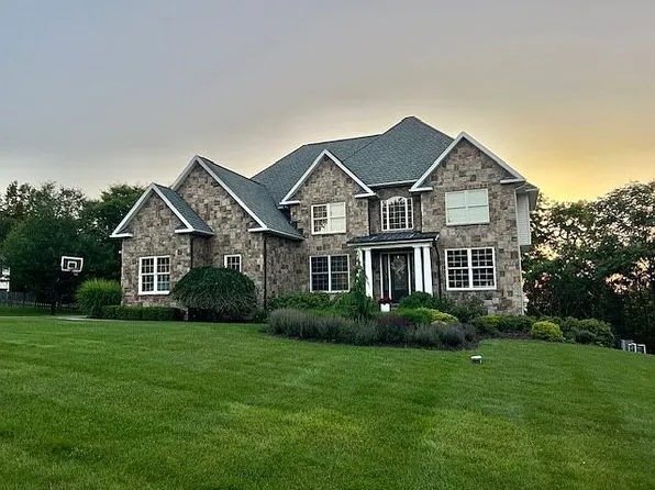 1708 Davinci Ln #L-44, Clarks Summit, PA 18411