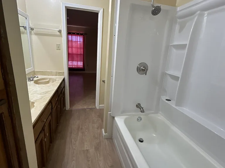 558 S Flannery Rd #B — Photo 7