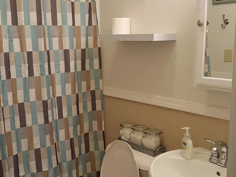 1515 Wall St #1 — Photo 5