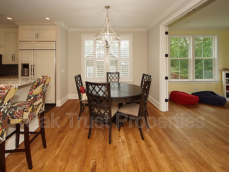 125 Brogun Ln — Photo 11