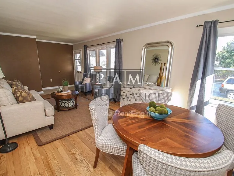 4795 N Idlewild Ave — Photo 4