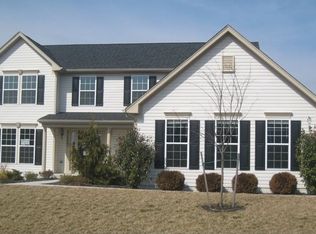 11555 Lady Dell Dr, Waynesboro, PA 17268
