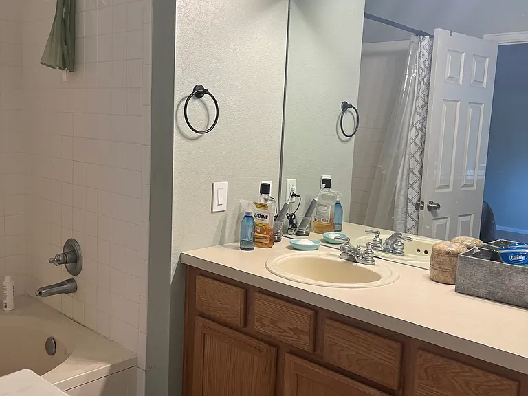 5262 Cornerstone Dr — Photo 3