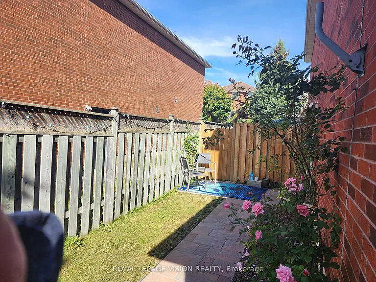 125 Hearne Cres — Photo 15
