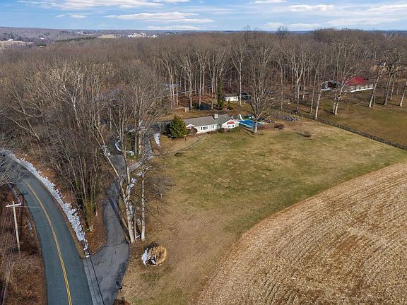 5th image of 3975 Street Rd