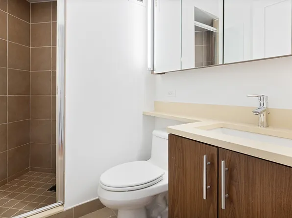 330 East 38th Street image 10 of 26