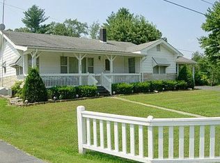 8640 E Main St, Dugger, IN 47848