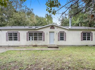 57823 Mitchell St, Three Rivers, MI 49093