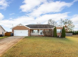 90 Bailey Rd, Weaver, AL 36277