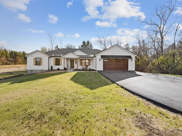 101 Riverwalk Dr, Desloge, MO 63628