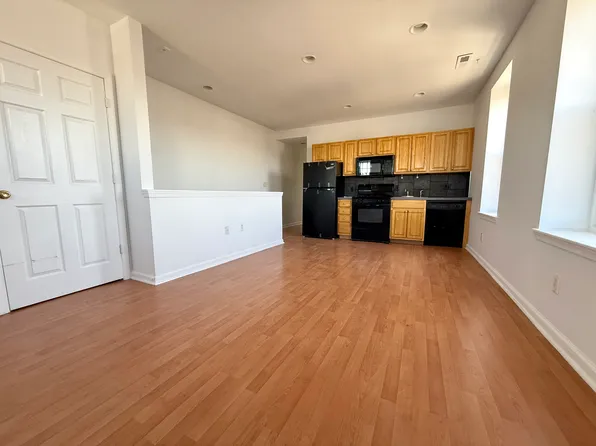 153 Snyder Ave #B, Philadelphia, PA 19148