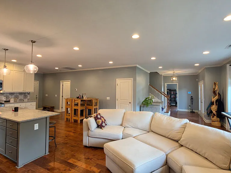 3120 Mayflower Ln — Photo 10