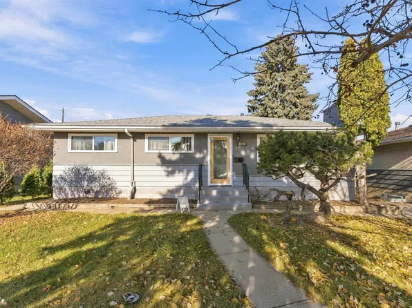 9508 129a Ave NW, Edmonton, AB T5E 0N8