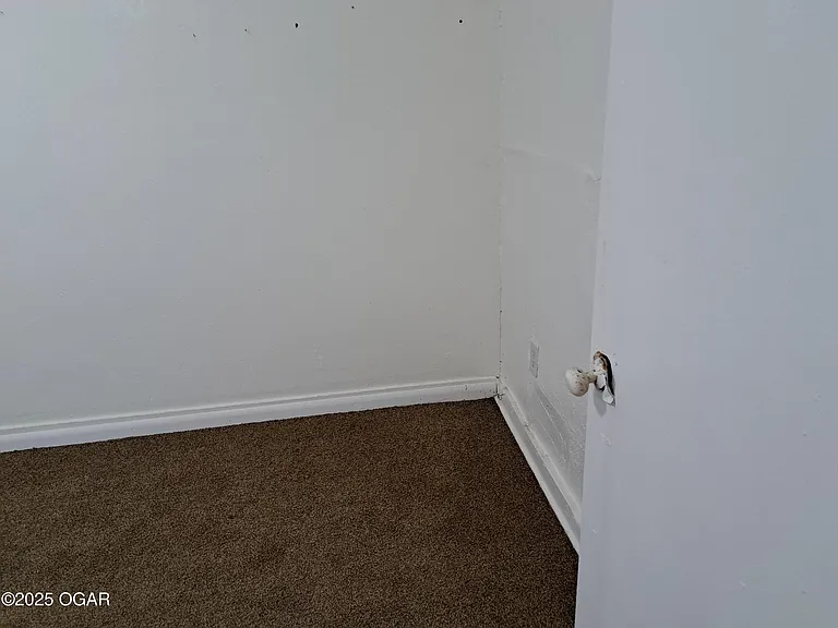1903 S East Ave — Photo 13