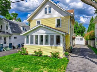 121 W Spruce St, East Rochester, NY 14445