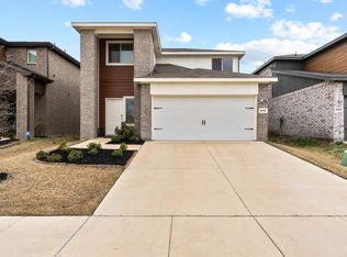1041 Old Oaks Dr, Forney, TX 75126