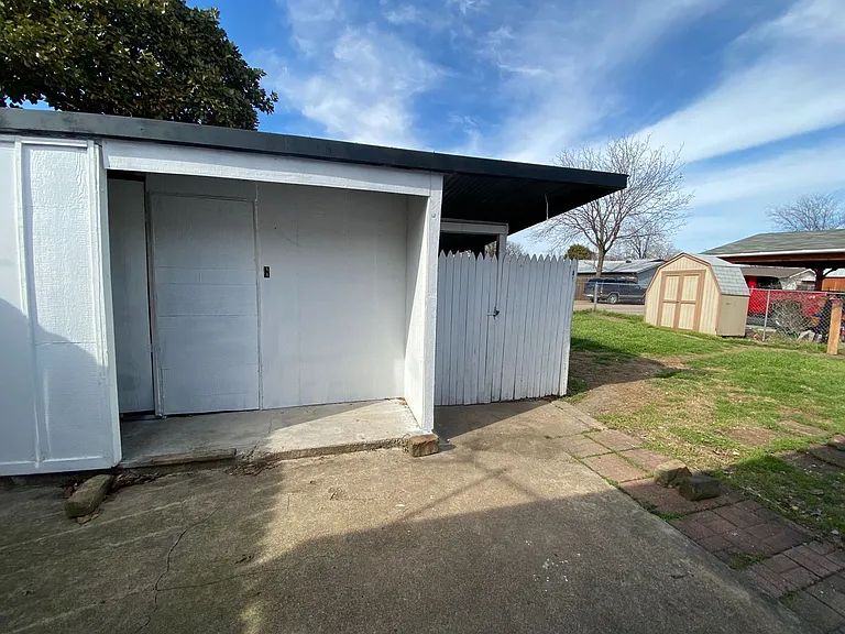 901 Wandering Way Dr — Photo 18