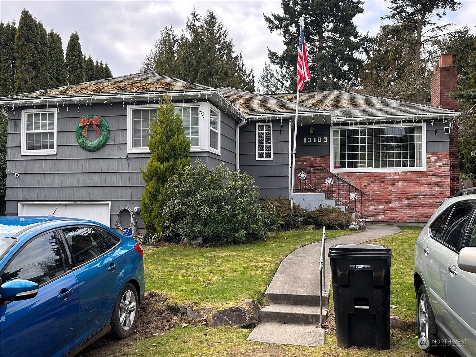 13103 Palatine Avenue N photo 1