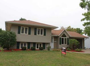 509 W 14th St, Rock Falls, IL 61071