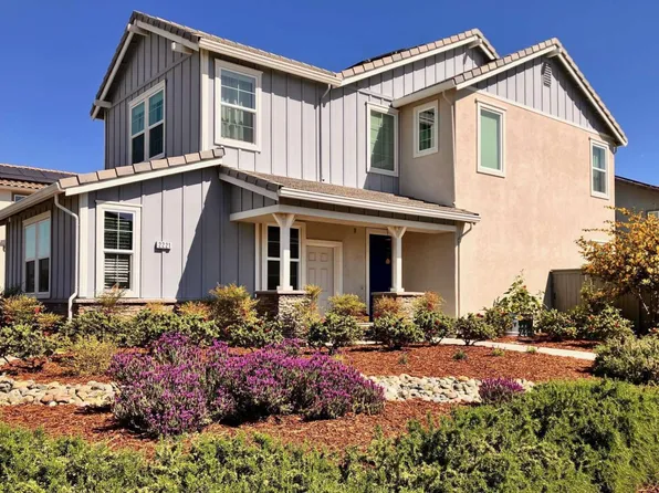 2221 Scott Ct, Woodland, CA 95776