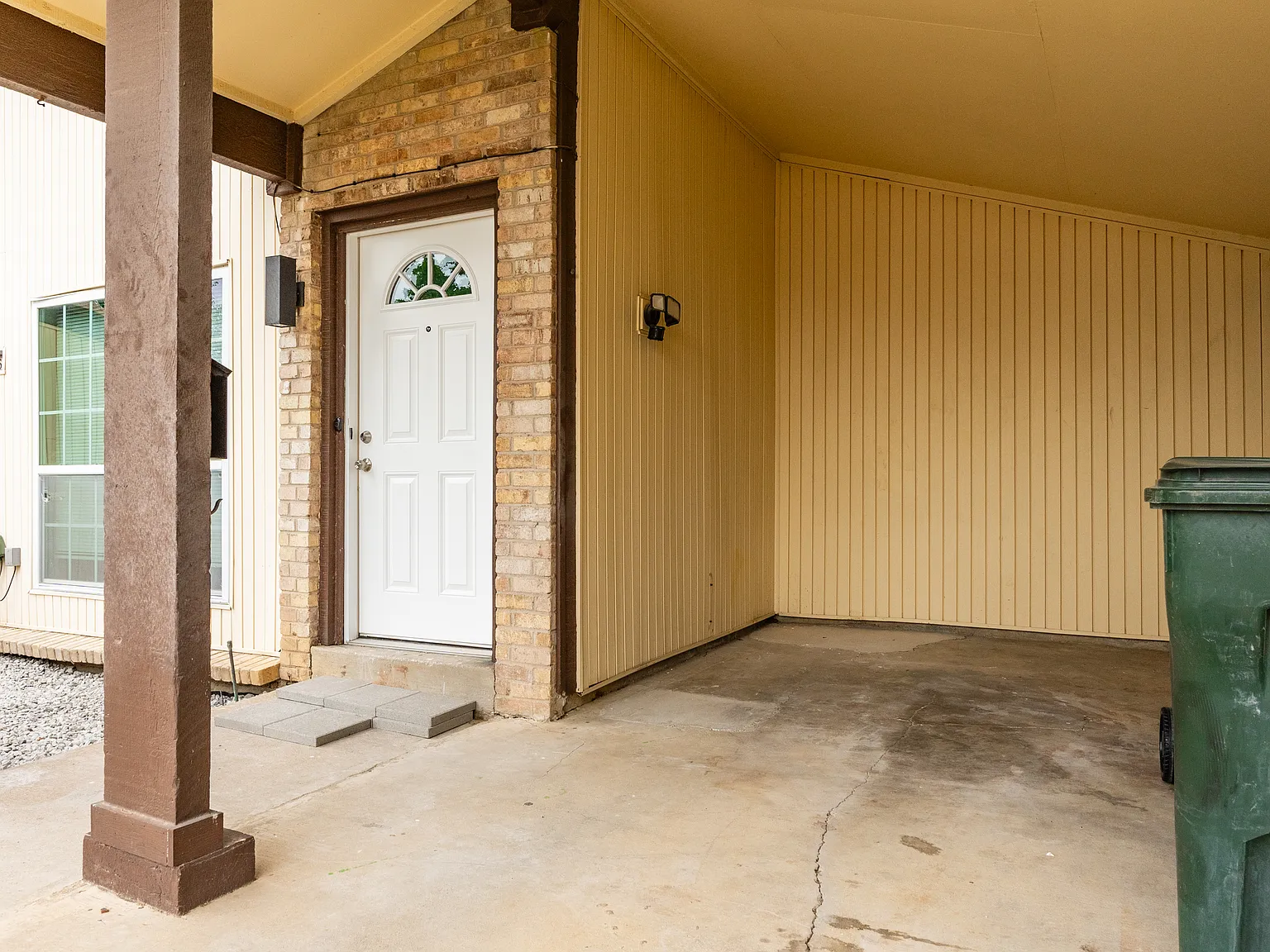 2 bed, 882 sqft, $1,850 — Photo 4