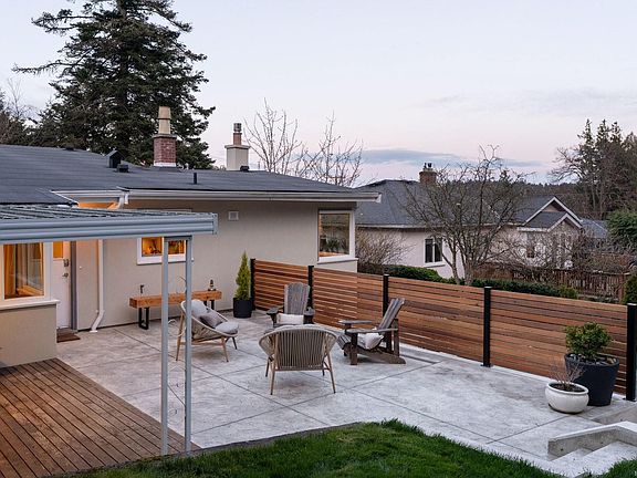 2nd image of 2533 Sinclair Rd