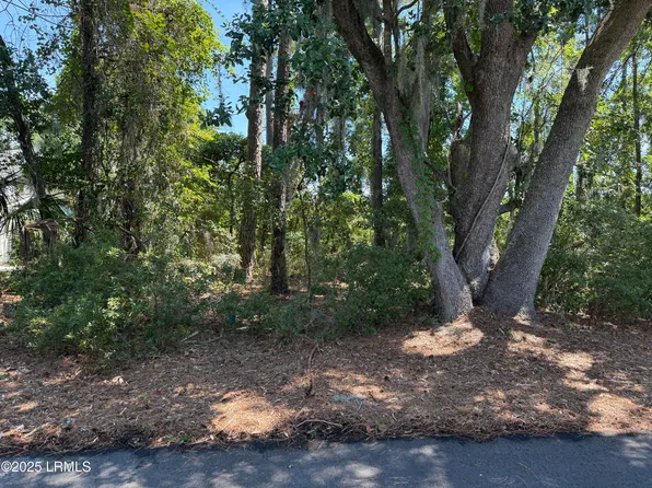 253 Locust Fence Road, St. Helena Island, SC 29920