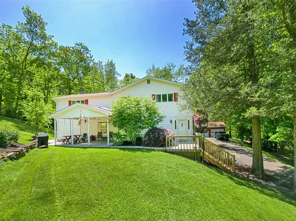 1626 Old Leechburg Rd, New Kensington, PA 15068