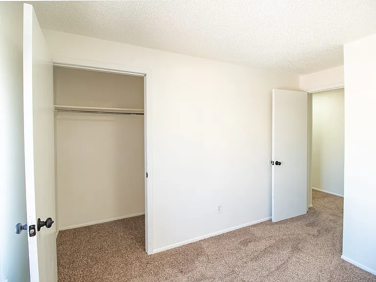18 Ash Ct — Photo 29