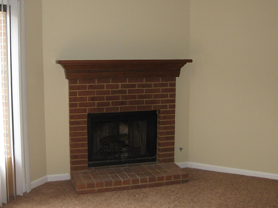 fireplace with gas starter