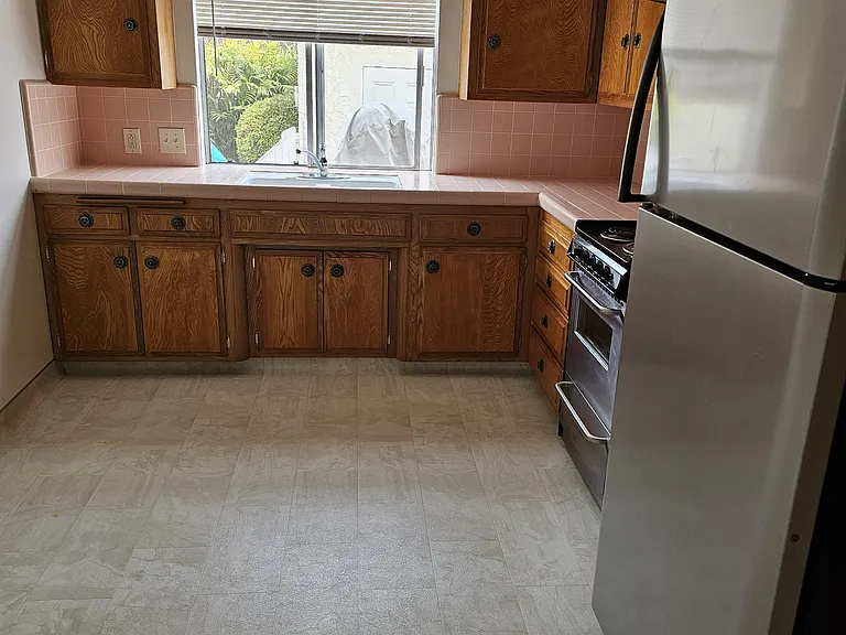 134 5th St #1C — Photo 3