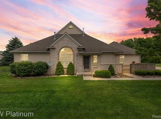 15023 Marsh Creek Ct, Sterling Heights, MI 48313