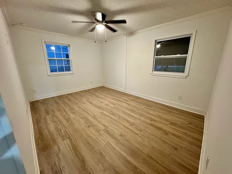 410 Lynn Rd — Photo 10