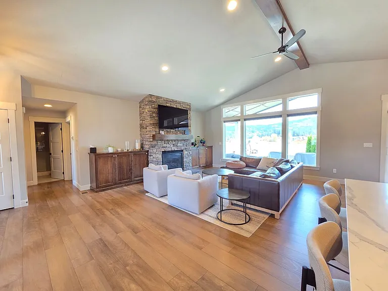 4219 S Bernson Ct — Photo 3