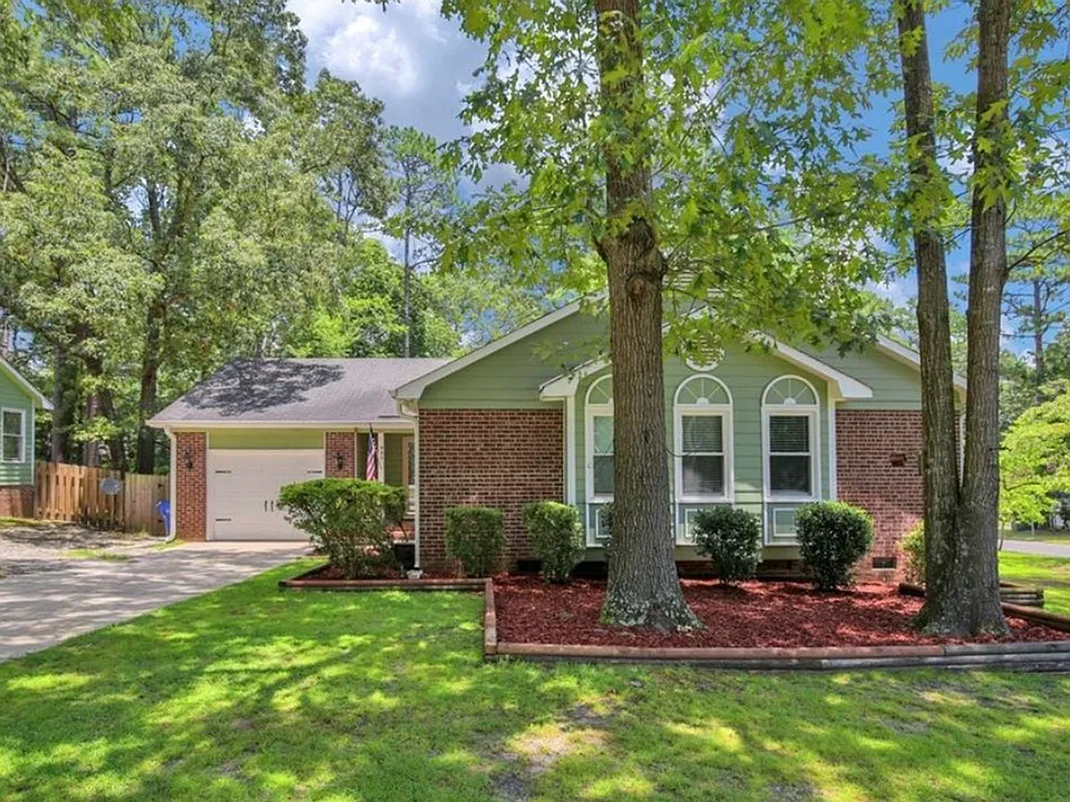 991 Rim Rd