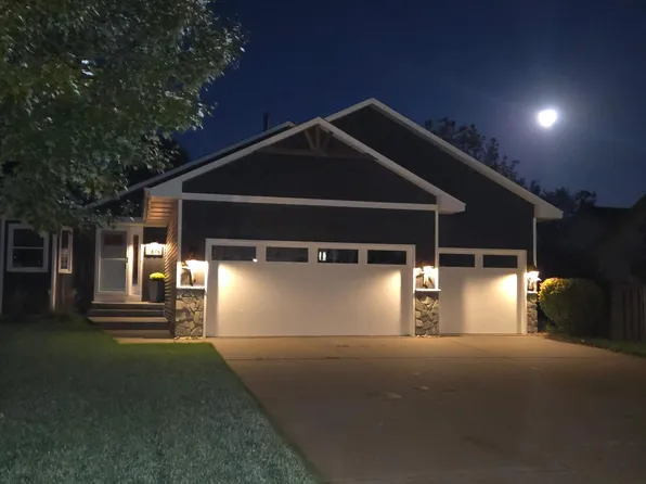 7876 Isleton Ave S, Cottage Grove, MN 55016