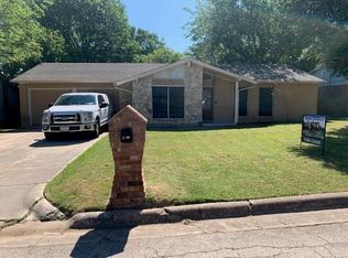 6409 Scotsdale Dr, Forest Hill, TX 76119