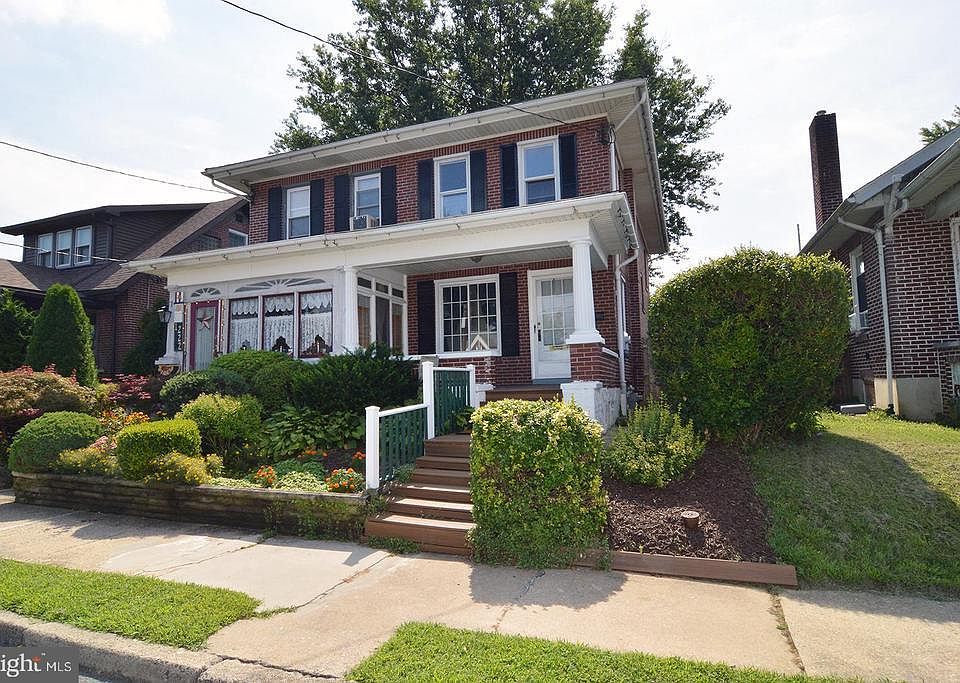 1st image of 1224 Fern Ave
