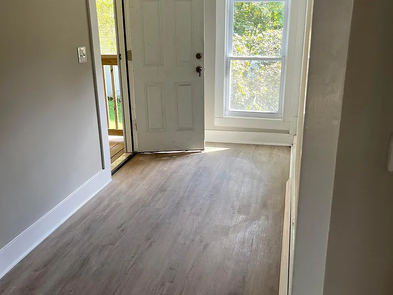 28 Carroll St #3 — Photo 8