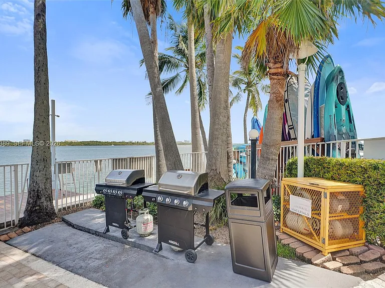 10350 W Bay Harbor Dr #3G — Photo 29